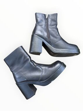 Roc Black Platform square toe Ankle Boots 90s inspired size 38